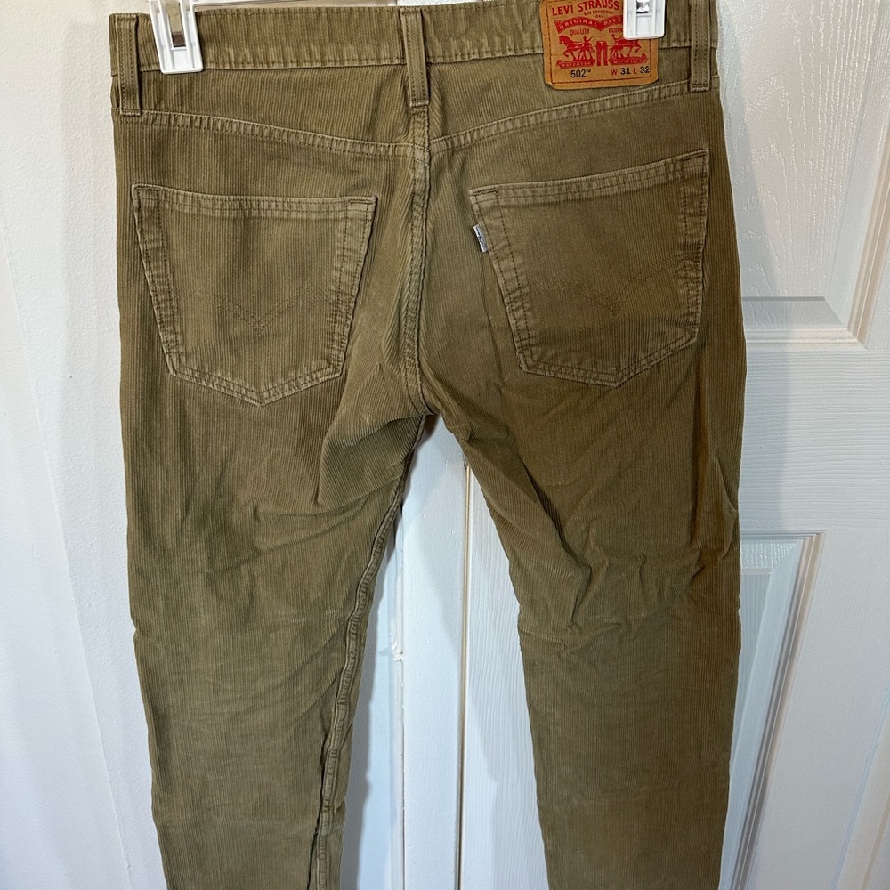 Levi’s 502 Corduroy Pants
